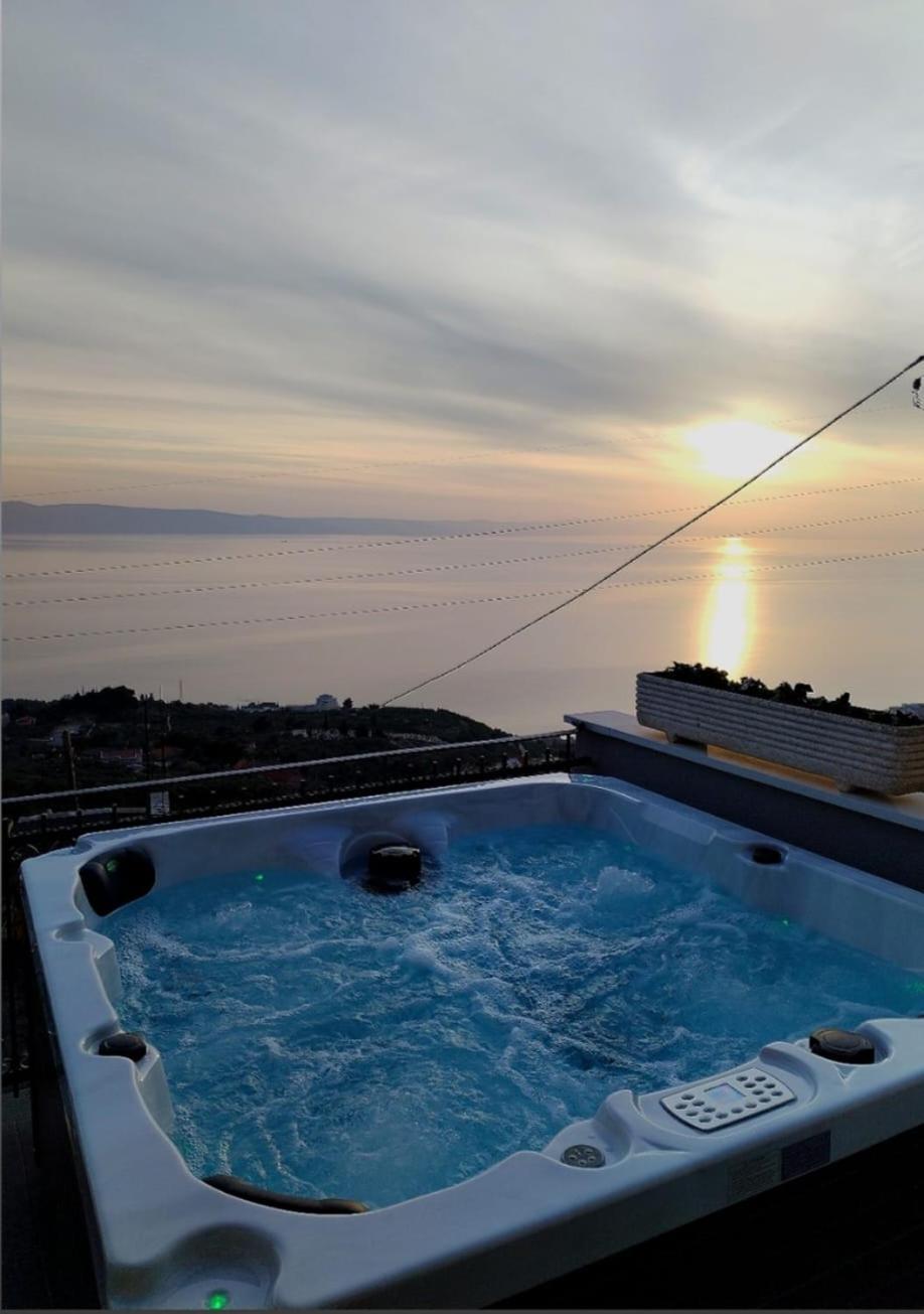 Holliday Home Alida With Jacuzzi Podgora Exteriör bild